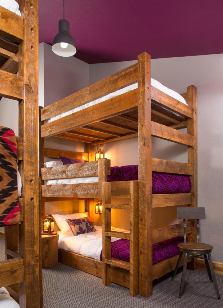 Single Bed in 6-Bed Dormitory Room interior